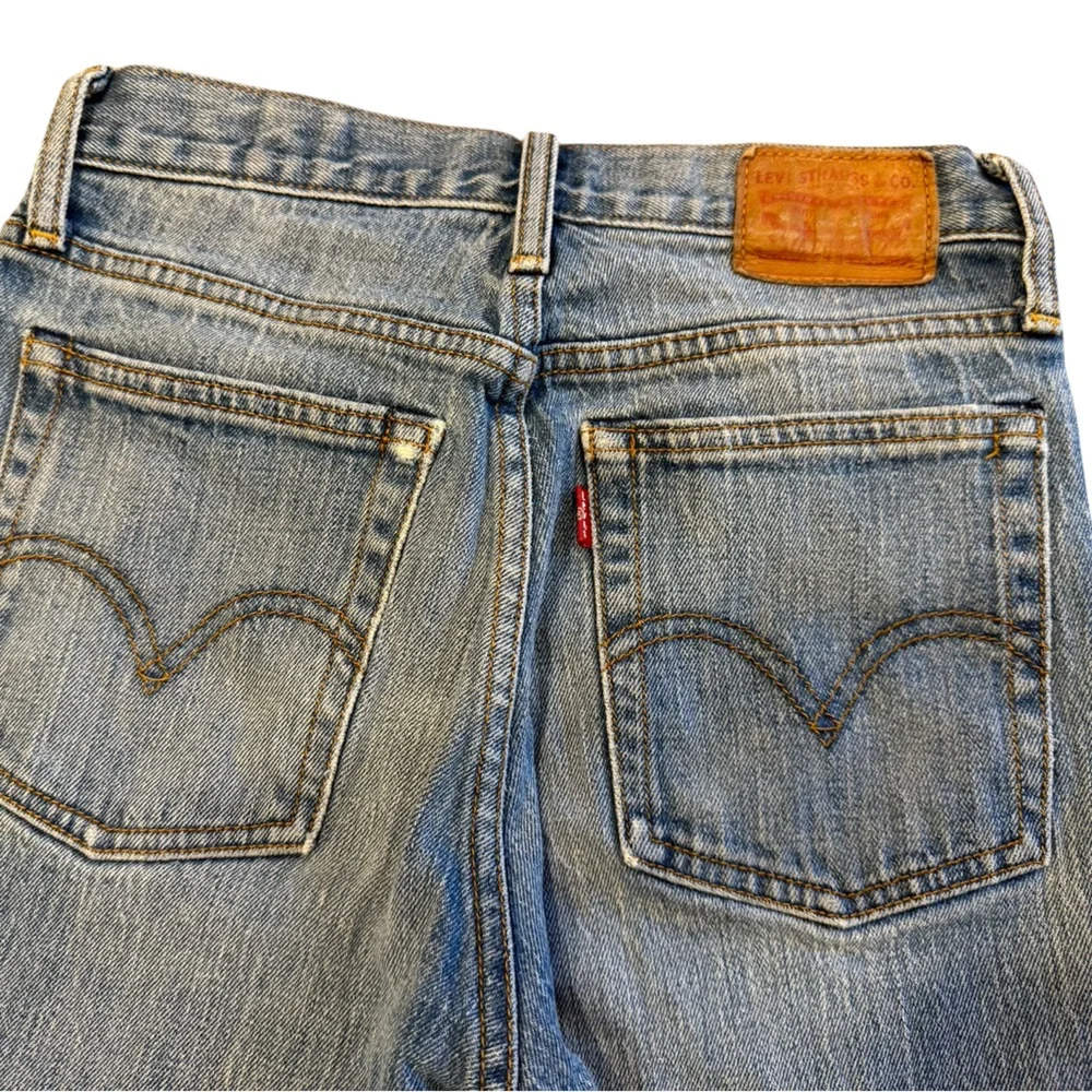 Levi’s White Oak Cone Mills Denim Jeans Women’s 25 Raw Hem Straight